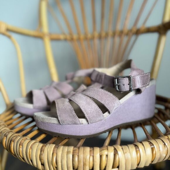 Vionic Purple Suede Wedge Sandals Size 7 - Picture 1 of 8